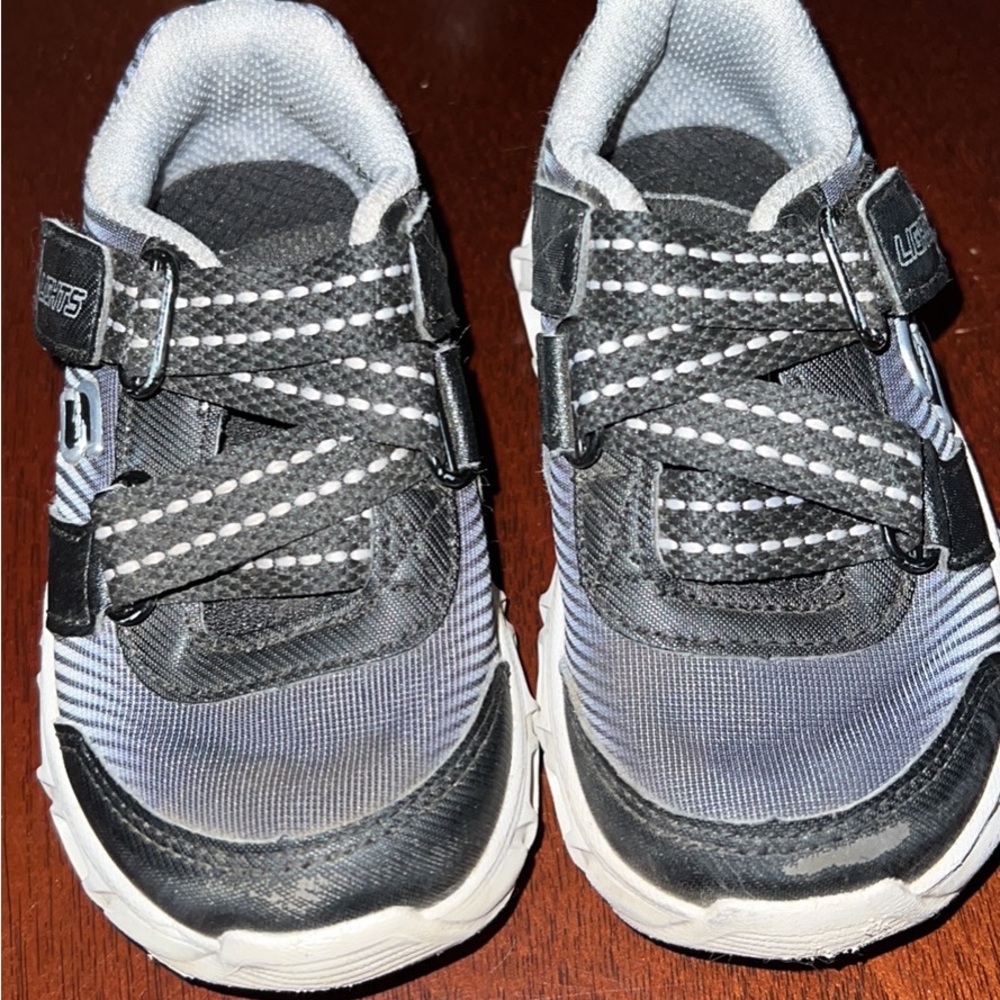 Sketchers light up